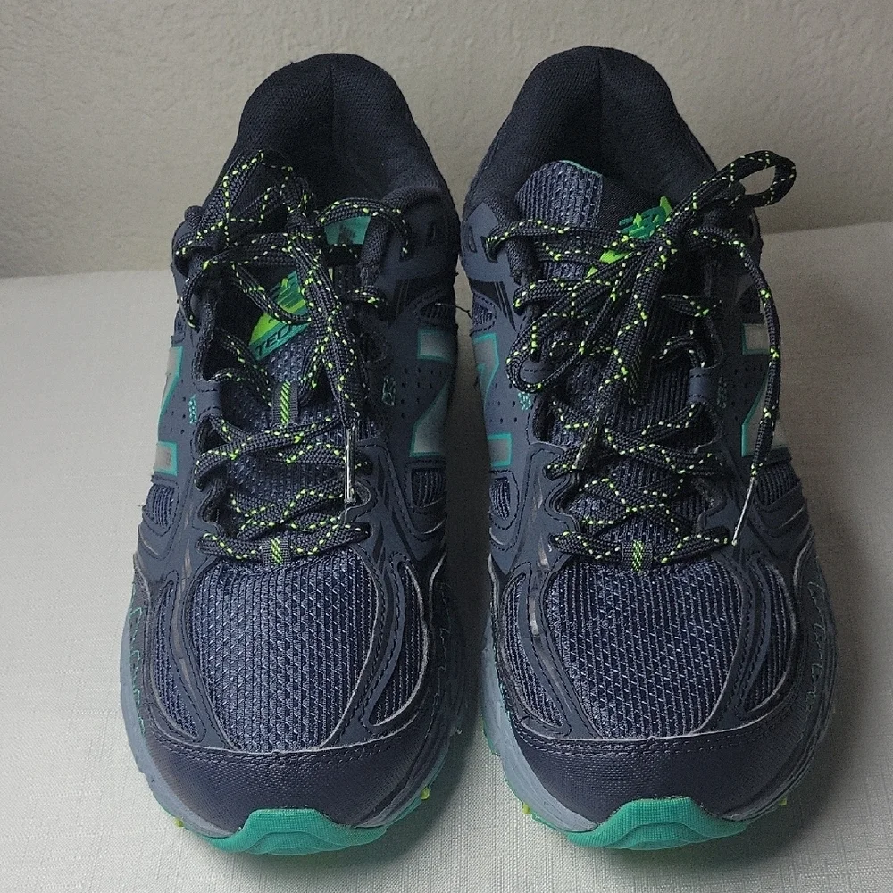 New Balance 510 V3 All Terrain Women's Size 9.5 Sneakers Running Shoes